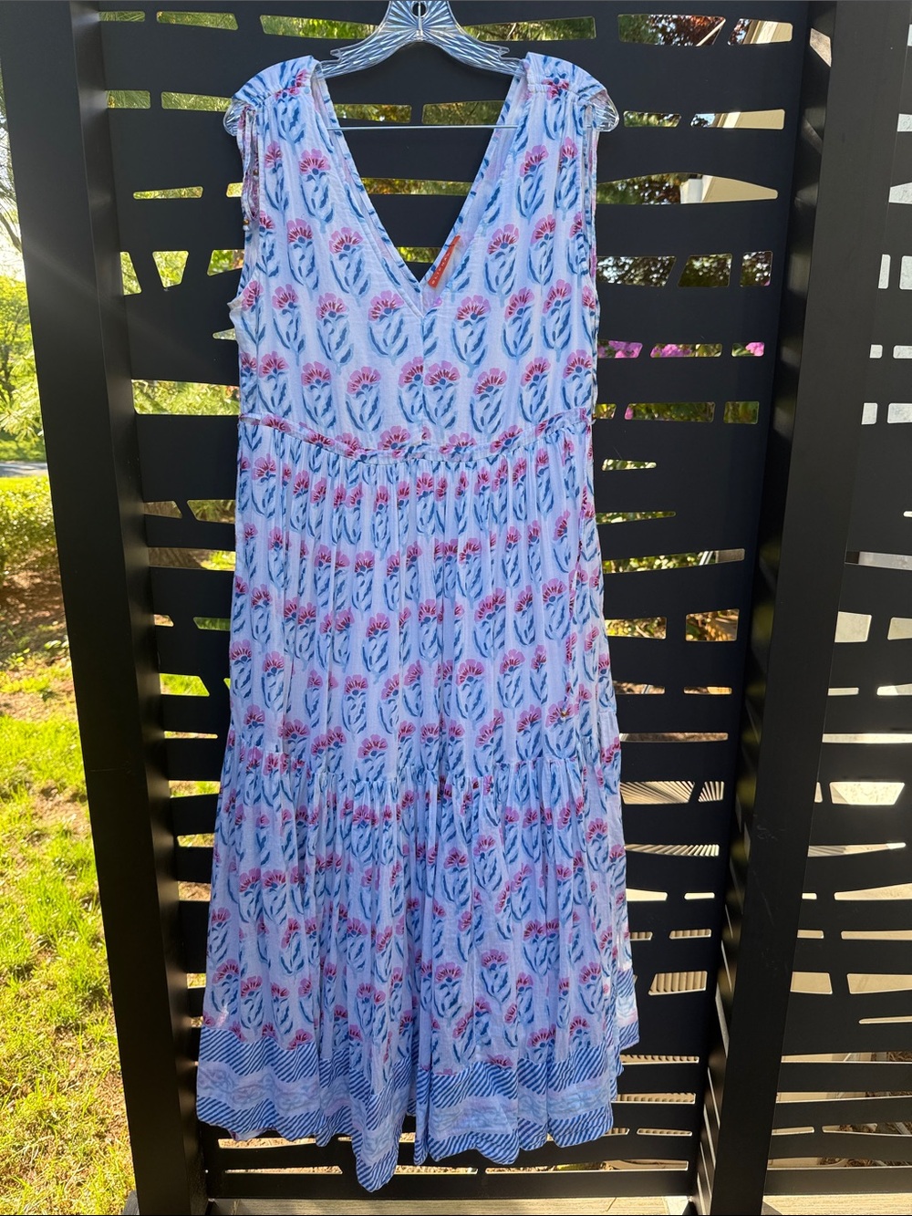 Oliphant White Blue Pink Floral Dress Sz XL so flattering and feminine a
